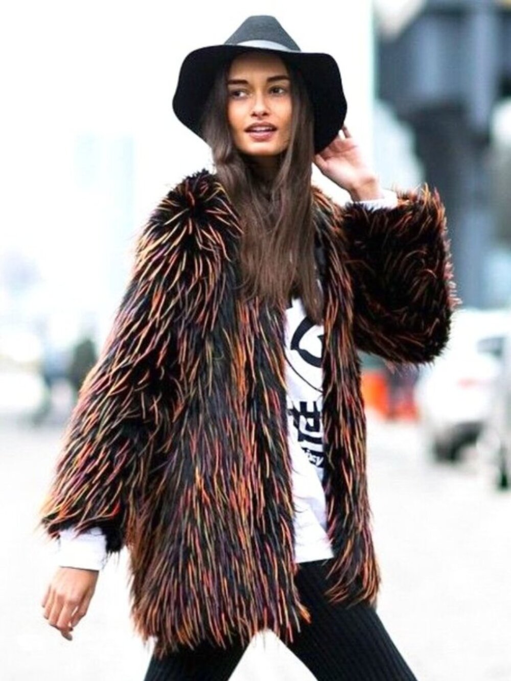 💥INSANELY BEAUTIFUL💥Luxurious Tipped Faux Fox Fur Coat in Multi
